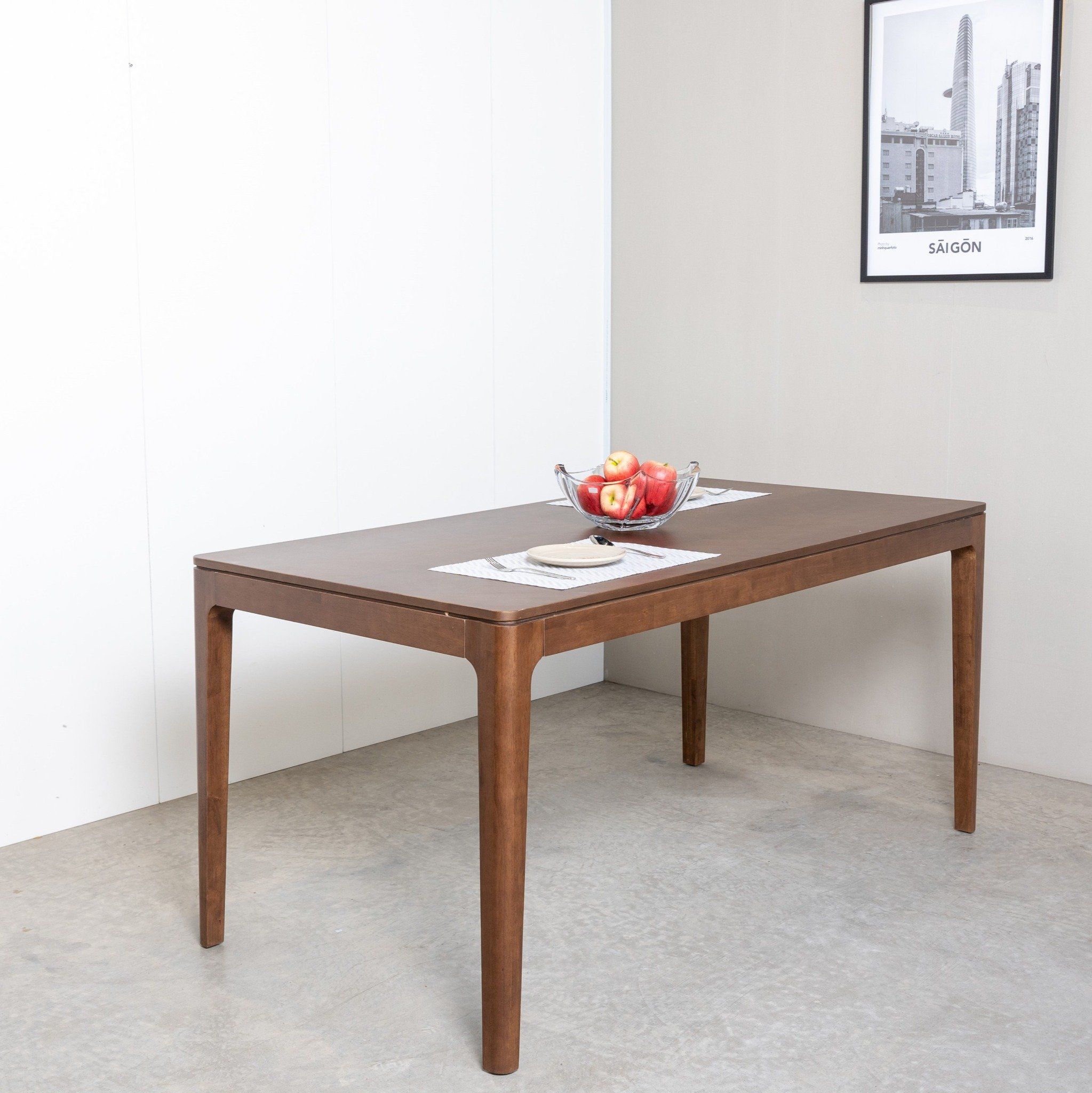 Bố Trí Bàn Ăn Chuẩn Phong Thủy: Bí Quyết Gia Đình Hòa Thuận, Sung Túc - Hình 1